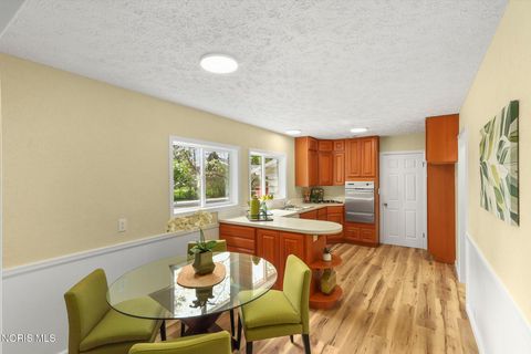 Tiny photo for 3338 Royton Road, Toledo, OH 43614 (MLS # 10007050)