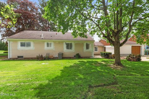 Tiny photo for 3338 Royton Road, Toledo, OH 43614 (MLS # 10007050)