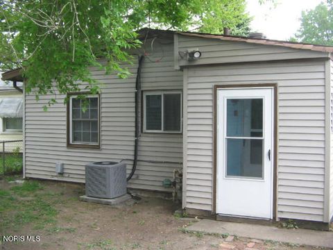 Tiny photo for 3446 146th Street, Toledo, OH 43611 (MLS # 10007776)