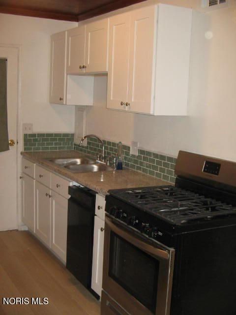 Tiny photo for 3446 146th Street, Toledo, OH 43611 (MLS # 10007776)