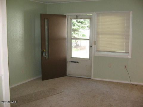 Tiny photo for 3446 146th Street, Toledo, OH 43611 (MLS # 10007776)