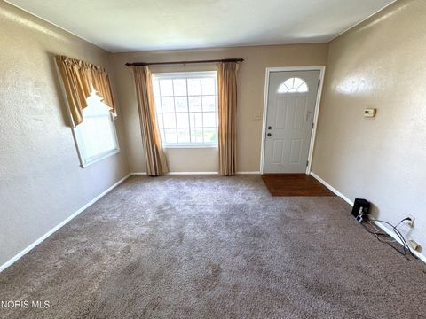 Tiny photo for 10 E Crawford Avenue, Toledo, OH 43612 (MLS # 10007228)