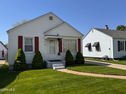 Tiny photo for 10 E Crawford Avenue, Toledo, OH 43612 (MLS # 10007228)