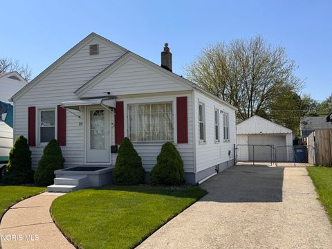 Tiny photo for 10 E Crawford Avenue, Toledo, OH 43612 (MLS # 10007228)