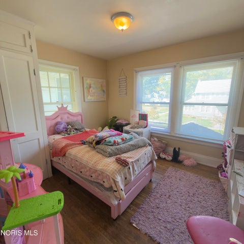 Tiny photo for 4142 Lowe Road, Toledo, OH 43612 (MLS # 10014334)