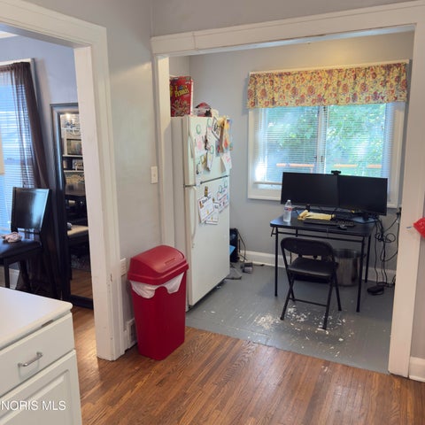 Tiny photo for 4142 Lowe Road, Toledo, OH 43612 (MLS # 10014334)
