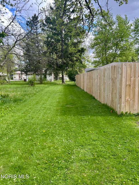 Tiny photo for 306 W Woodcox Street, Antwerp, OH 45813 (MLS # 10007109)