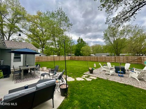 Tiny photo for 306 W Woodcox Street, Antwerp, OH 45813 (MLS # 10007109)