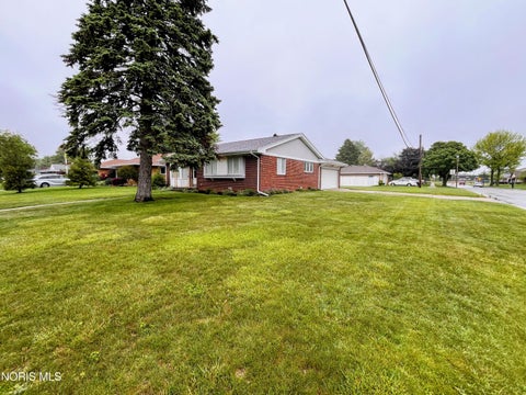 Tiny photo for 641 Holly Drive, Oregon, OH 43616 (MLS # 10008665)