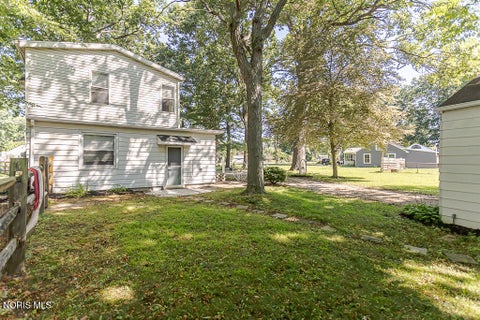 Tiny photo for 362 Dulton Drive, Toledo, OH 43615 (MLS # 10011598)