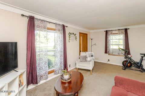 Tiny photo for 362 Dulton Drive, Toledo, OH 43615 (MLS # 10011598)