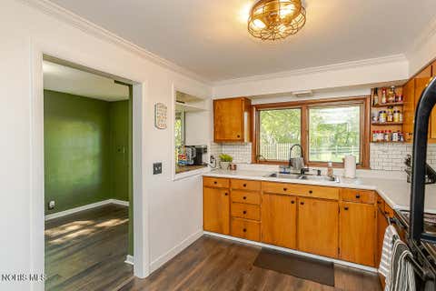 Tiny photo for 362 Dulton Drive, Toledo, OH 43615 (MLS # 10011598)