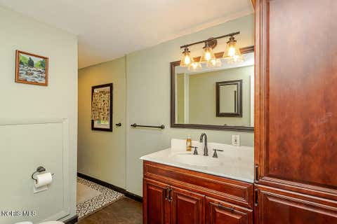 Tiny photo for 362 Dulton Drive, Toledo, OH 43615 (MLS # 10011598)