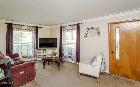 Tiny photo for 362 Dulton Drive, Toledo, OH 43615 (MLS # 10011598)