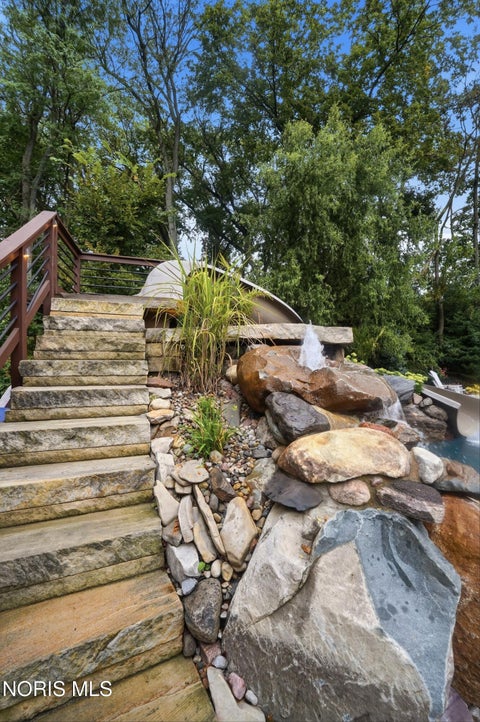 Tiny photo for 14678 Wood Creek Court, Perrysburg, OH 43551 (MLS # 10013061)