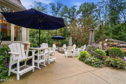 Tiny photo for 14678 Wood Creek Court, Perrysburg, OH 43551 (MLS # 10013061)