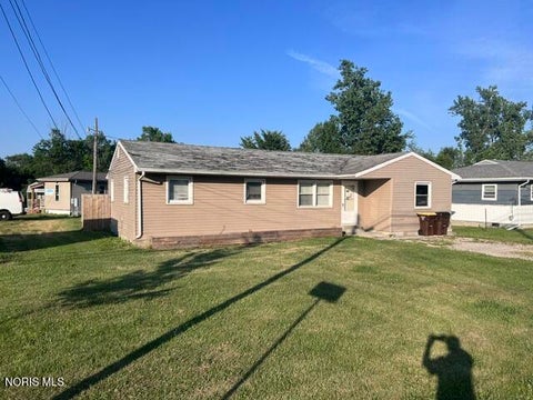 Tiny photo for 1129 Ayersville Avenue, Defiance, OH 43512 (MLS # 10012661)