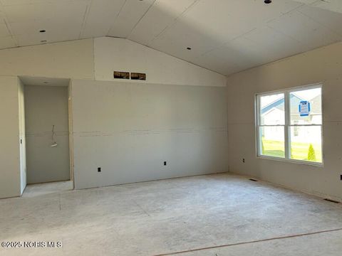 Tiny photo for 5029 Easton Drive, Oregon, OH 43616 (MLS # 10003671)