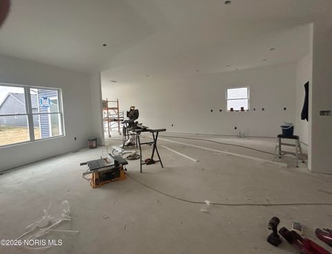 Tiny photo for 5029 Easton Drive, Oregon, OH 43616 (MLS # 10003671)