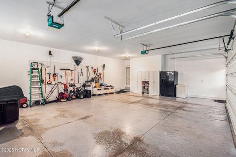 Tiny photo for 3963 Coneflower Lane, Maumee, OH 43537 (MLS # 10000716)