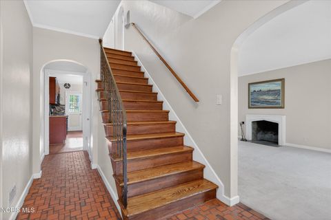 Tiny photo for 2204 Orchard Road, Ottawa Hills, OH 43606 (MLS # 10006896)