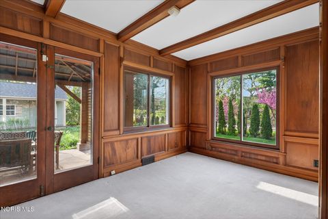 Tiny photo for 2204 Orchard Road, Ottawa Hills, OH 43606 (MLS # 10006896)