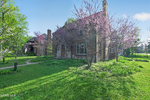 Tiny photo for 2204 Orchard Road, Ottawa Hills, OH 43606 (MLS # 10006896)