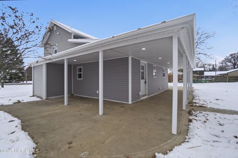 Tiny photo for 2014 W Sandusky Street, Findlay, OH 45840 (MLS # 10002012)