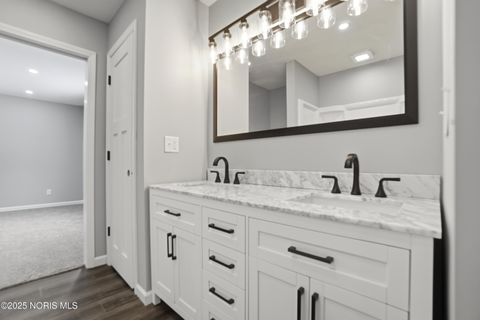 Tiny photo for 2014 W Sandusky Street, Findlay, OH 45840 (MLS # 10002012)