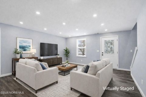 Tiny photo for 2014 W Sandusky Street, Findlay, OH 45840 (MLS # 10002012)