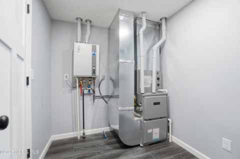 Tiny photo for 2014 W Sandusky Street, Findlay, OH 45840 (MLS # 10002012)