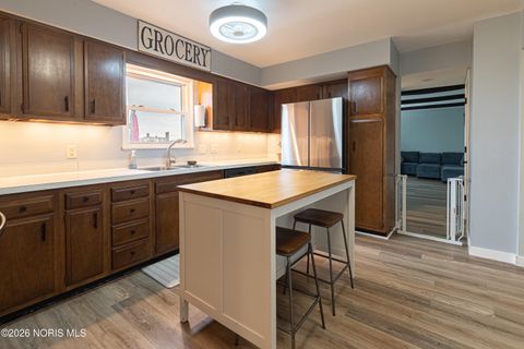 Tiny photo for 7638 Grenlock Drive, Sylvania, OH 43560 (MLS # 10003086)