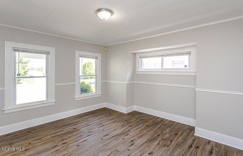 Tiny photo for 2119 Evansdale Avenue, Toledo, OH 43607 (MLS # 10008470)