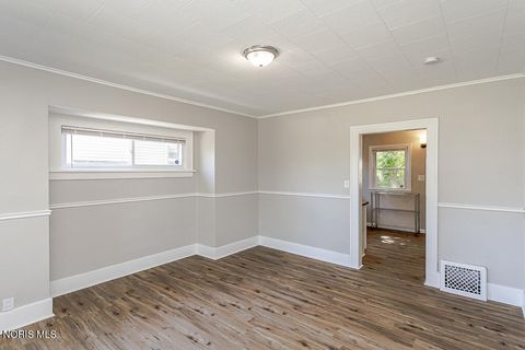 Tiny photo for 2119 Evansdale Avenue, Toledo, OH 43607 (MLS # 10008470)