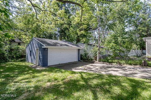Tiny photo for 2119 Evansdale Avenue, Toledo, OH 43607 (MLS # 10008470)