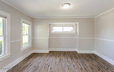Tiny photo for 2119 Evansdale Avenue, Toledo, OH 43607 (MLS # 10008470)