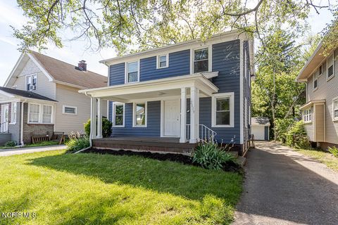 Photo of 2119 Evansdale Avenue, Toledo, OH 43607 (MLS # 10008470)