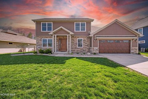 Photo of 947 Heather Court, Bowling Green, OH 43402 (MLS # 10006338)