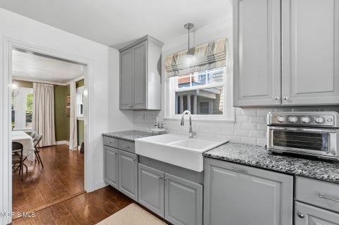Tiny photo for 2540 Secor Road, Toledo, OH 43606 (MLS # 10014114)