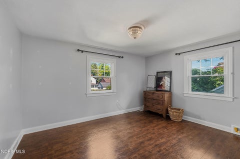 Tiny photo for 2540 Secor Road, Toledo, OH 43606 (MLS # 10014114)