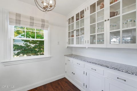 Tiny photo for 2540 Secor Road, Toledo, OH 43606 (MLS # 10014114)