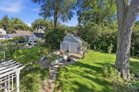 Tiny photo for 2540 Secor Road, Toledo, OH 43606 (MLS # 10014114)