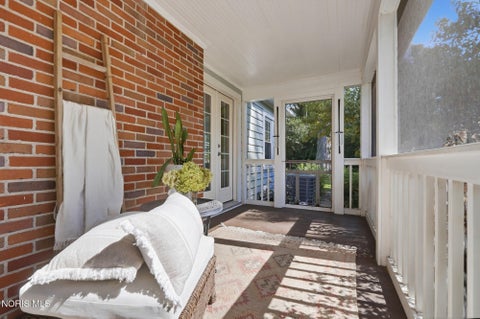 Tiny photo for 2540 Secor Road, Toledo, OH 43606 (MLS # 10014114)