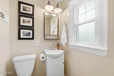 Tiny photo for 2540 Secor Road, Toledo, OH 43606 (MLS # 10014114)
