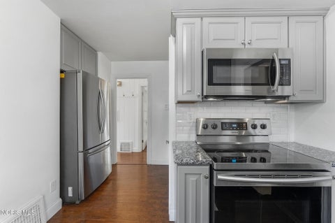Tiny photo for 2540 Secor Road, Toledo, OH 43606 (MLS # 10014114)
