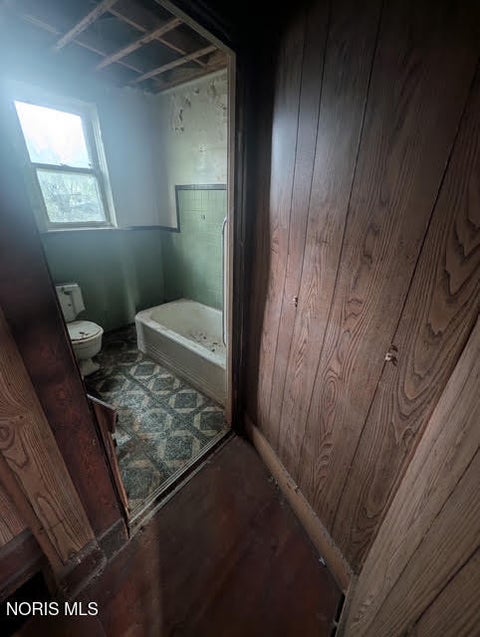 Tiny photo for 612 Forsythe Street, Toledo, OH 43605 (MLS # 10013312)