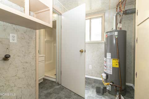 Tiny photo for 1221 Greenwood Avenue, Toledo, OH 43605 (MLS # 10010208)
