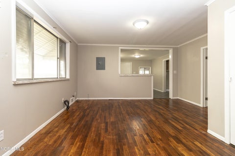 Tiny photo for 1221 Greenwood Avenue, Toledo, OH 43605 (MLS # 10010208)