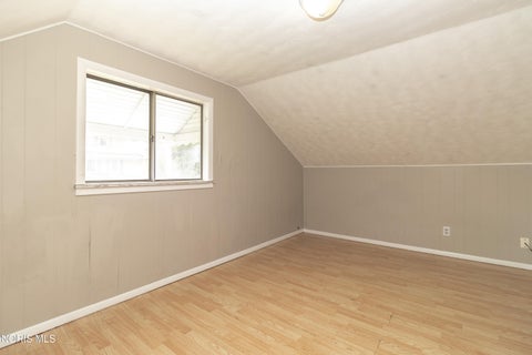 Tiny photo for 1221 Greenwood Avenue, Toledo, OH 43605 (MLS # 10010208)