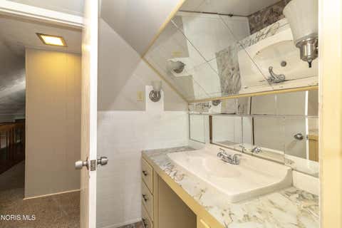 Tiny photo for 1221 Greenwood Avenue, Toledo, OH 43605 (MLS # 10010208)